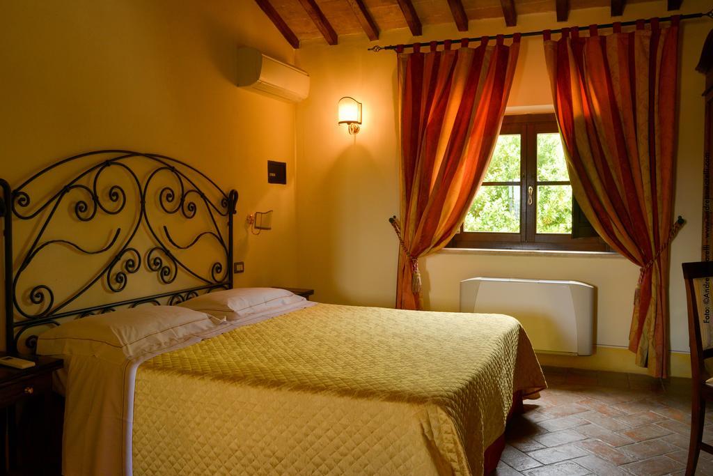 Hotel Saturno Fonte Pura サトゥルニア 部屋 写真